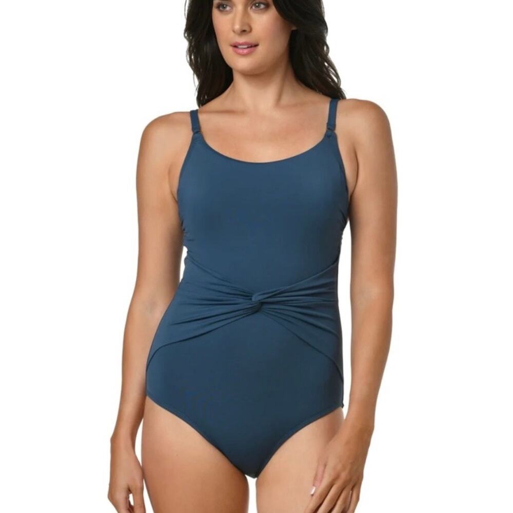 Jantzen Mio Mia Underwire One Piece Swimsuit in Azure